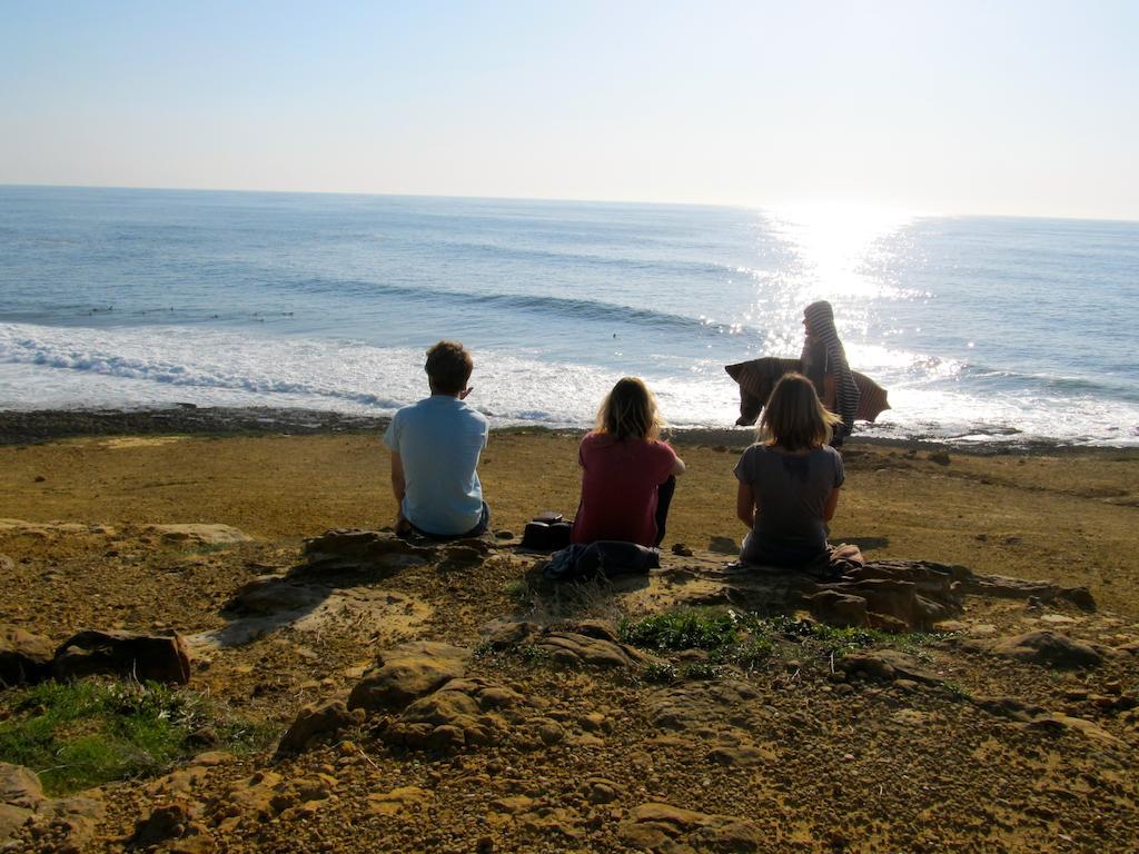 Arthouse Surf Ericeira Hotel Bagian luar foto