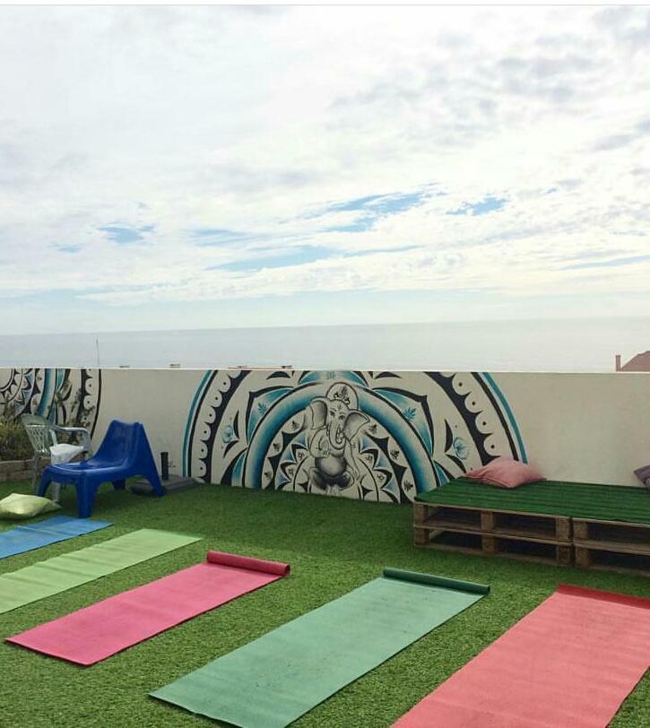 Arthouse Surf Ericeira Hotel Bagian luar foto